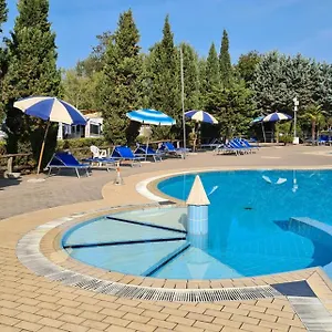https://country-camp-campeggio-paradiso.it-tuscanyhotel.com